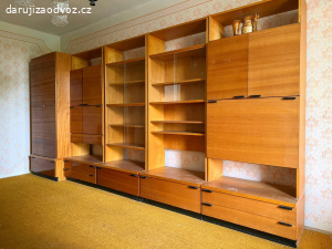 Retro obývací stěna