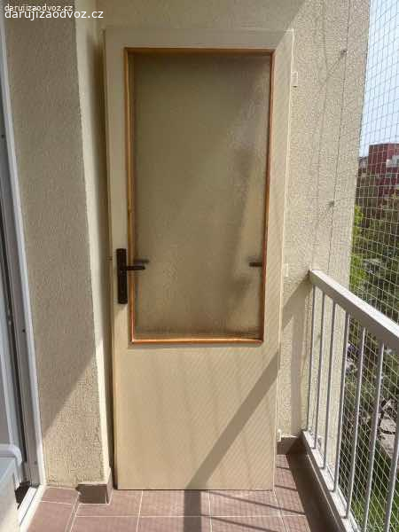 Retro prosklené dřevěné dveře 3x. Retro prosklené dřevěné dveře 3x
1x šířka 85 cm
2x šířka 73,5 cm