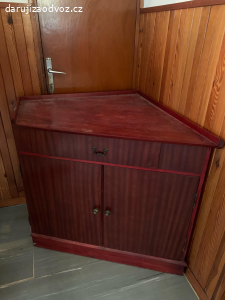 rohová skříňka