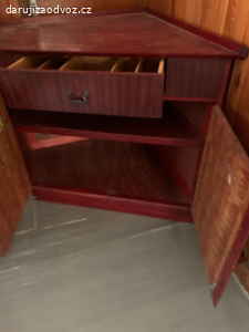 rohová skříňka