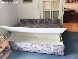 Rozkládací gauč