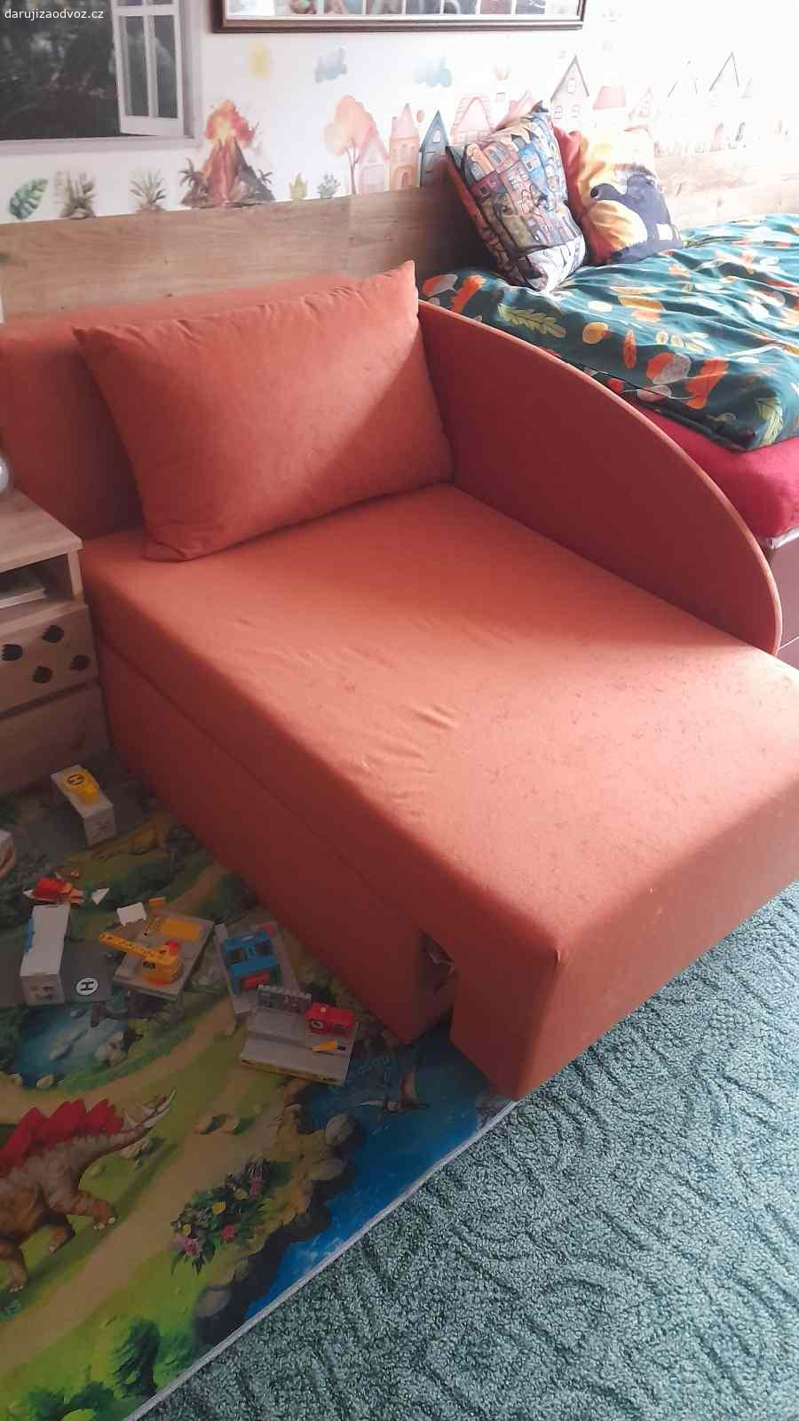 Rozkládací křeslo na spaní. Jako nové