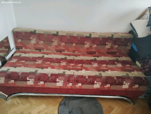 Rozkládací postel s úložným pro