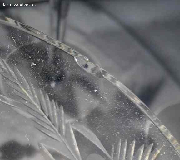 Sada broušených sklenic. Daruji sadu 5+5 broušených sklenic - 