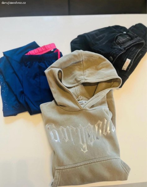 sada s-m guess Fb sister