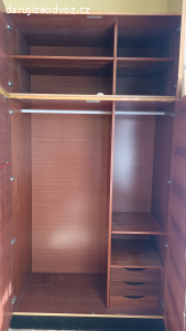 Šatní skříň