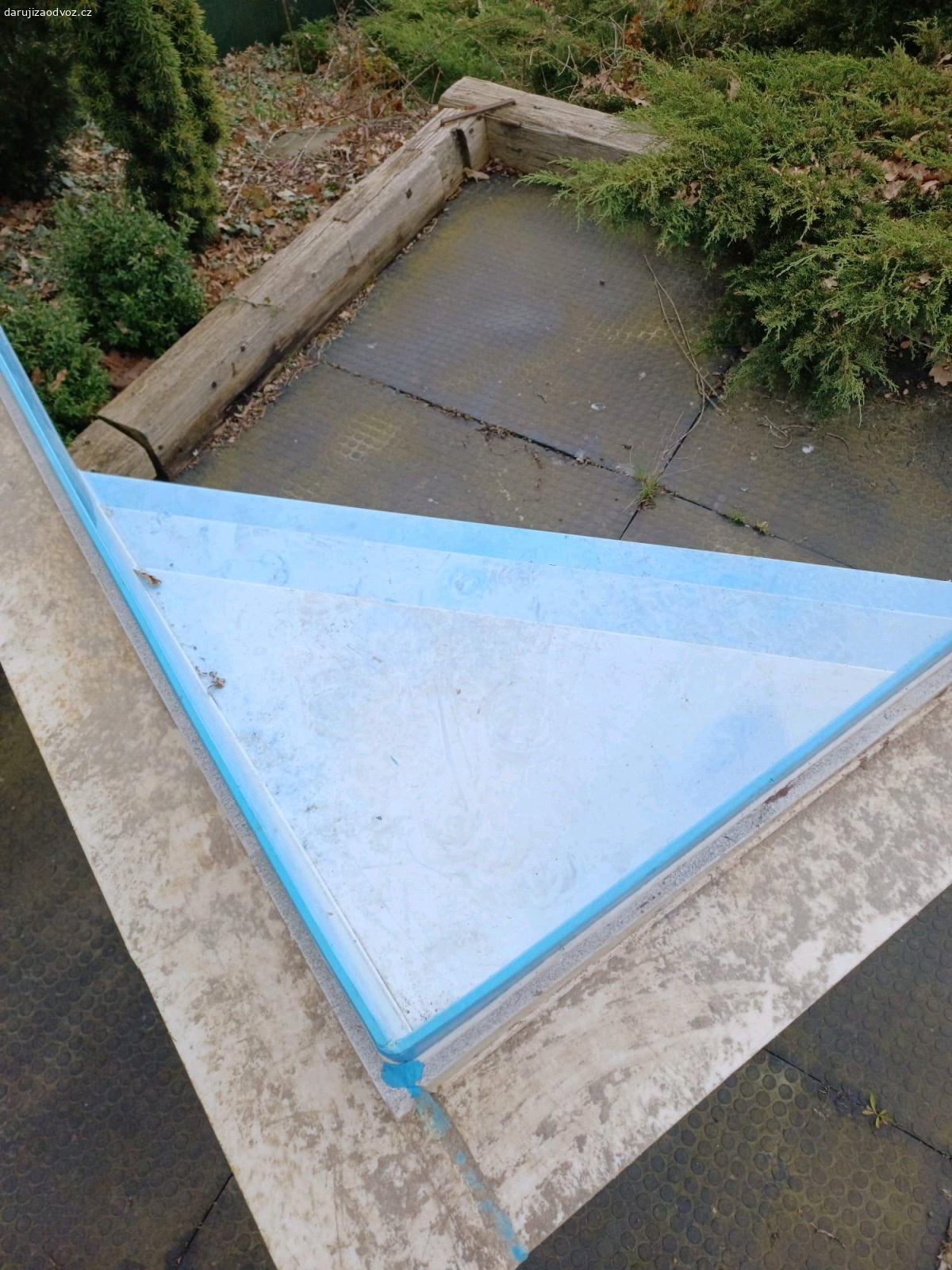 schody plást. daruji schody ot bazénu