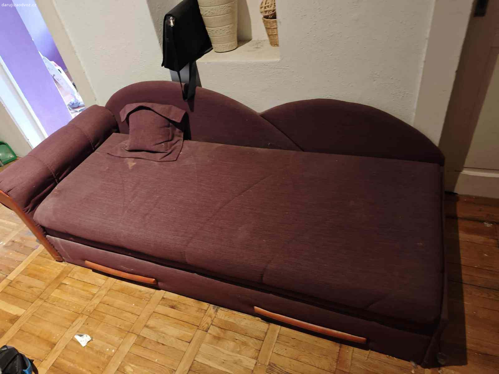 Sedací souprava - rozložitelná. Daruji za odvoz viz foto - rozložitelná 205x80 cm