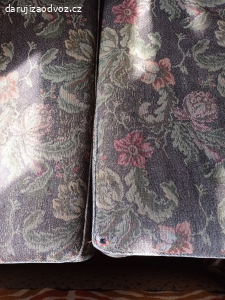 Sedačka po babičce