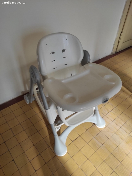 sedačka pro dítě. sedačka pro dítě viz foto, utržené popruhy
nastavitelný sklon opěradla