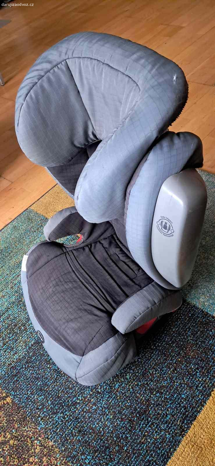 sedačka Römer 15-36 kg. Daruji za odvoz dětskou autosedačku
Römer Kidfix SL SICT, 15-36 kg, ISOFIX
funkční, nebouraná 
pratelné potahy, na vršku drobná oděrka viz foto
