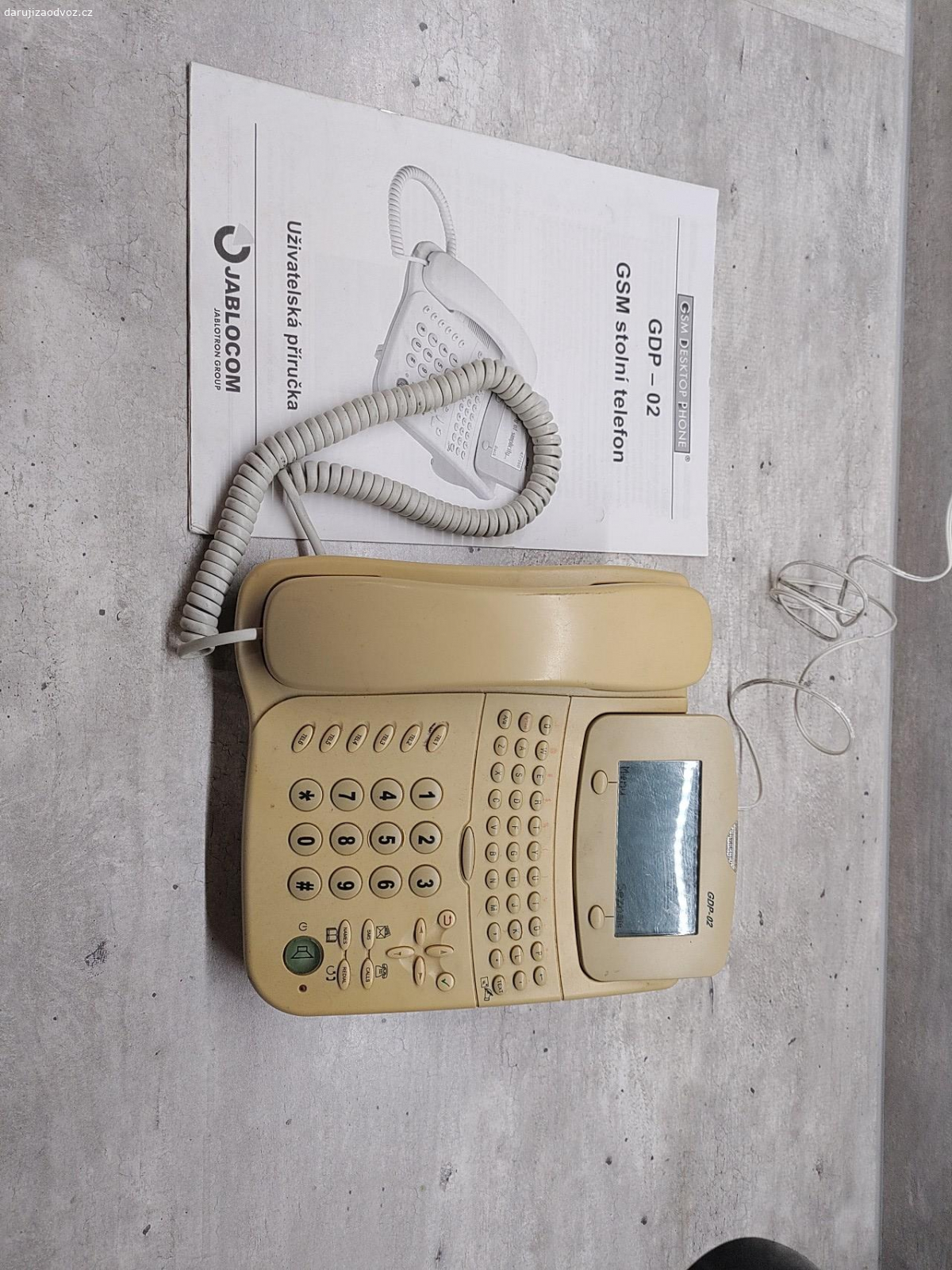 Senior telefon na SIM kartu. Telefon Jablocom GDP-02 pro seniory, měl by být bez problémů funkční