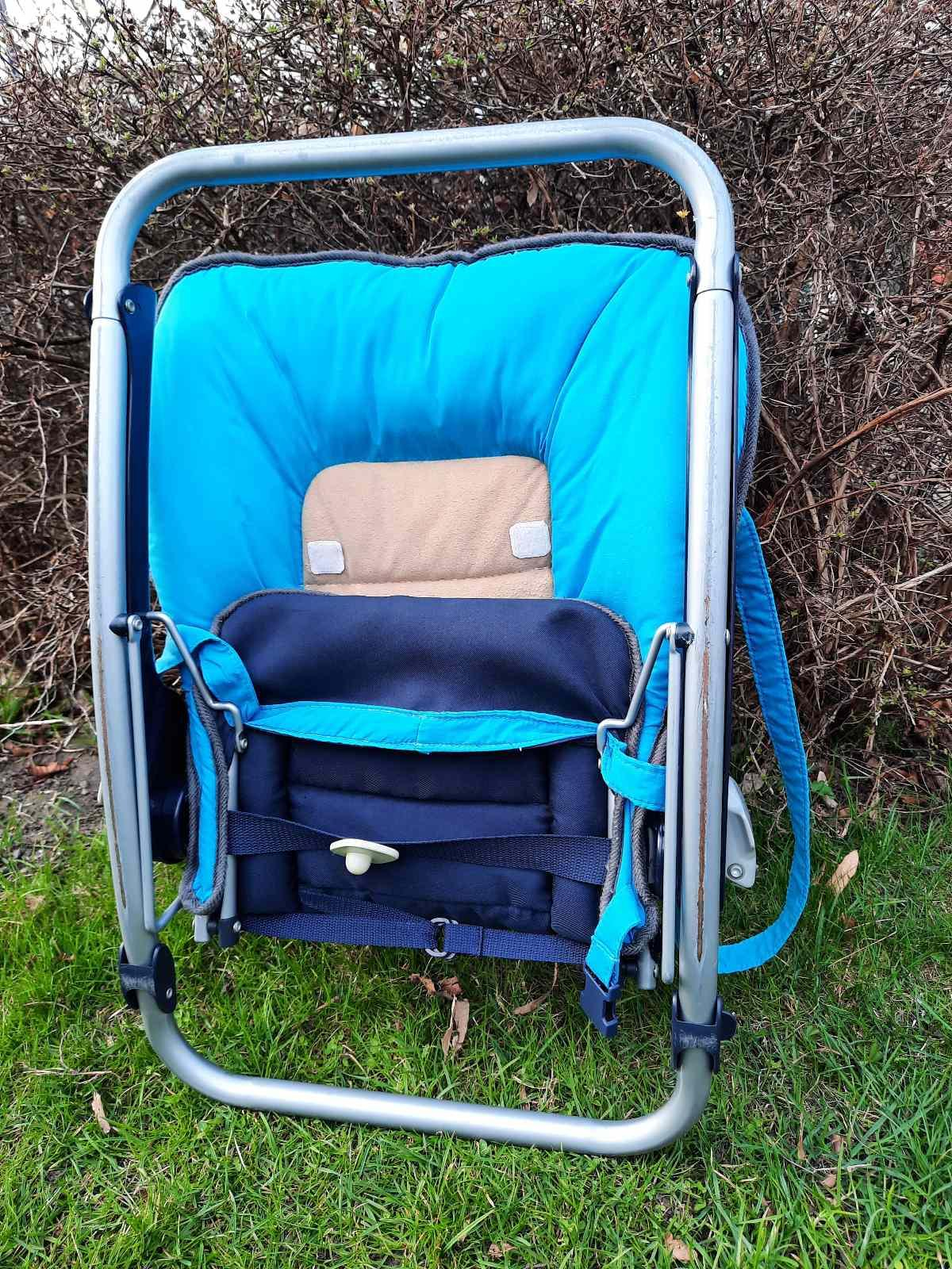 Skládací lehátko pro miminka. Za ovoce ( a odvoz) skládací lehátko