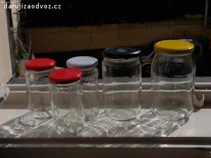 skleněné lahve a zavařovací sklenice