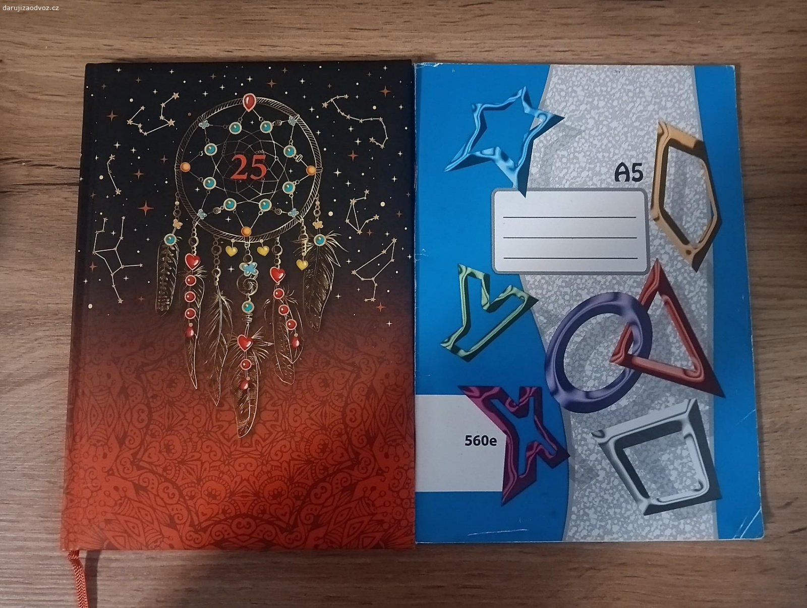 školní potřeby. Pro děti do školy/na kreslení, hraní... tužky, obaly na sešity A4 a A5, nepoužitý diář. Do spiderman pera potřeba dokoupit inkoustové bombičky.