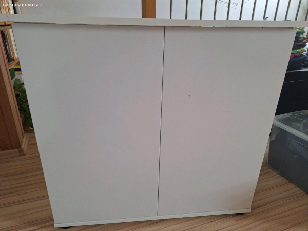 skříň pod akvarium