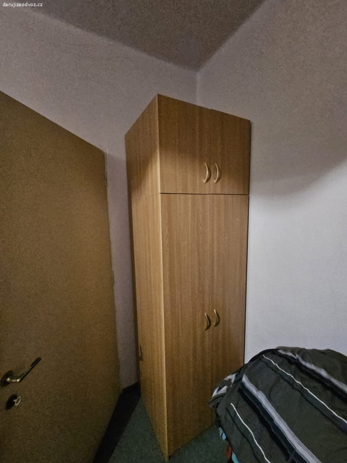 Skříň