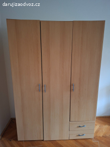 Skříň