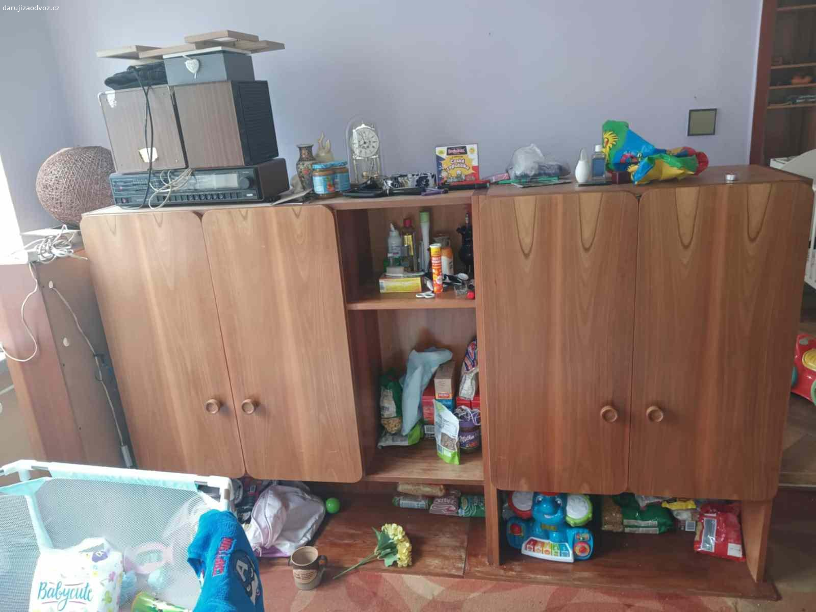 Skříně. Skříně