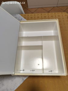 Skříňka do koupelny.