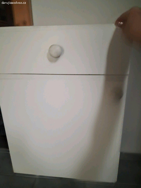 skříňka