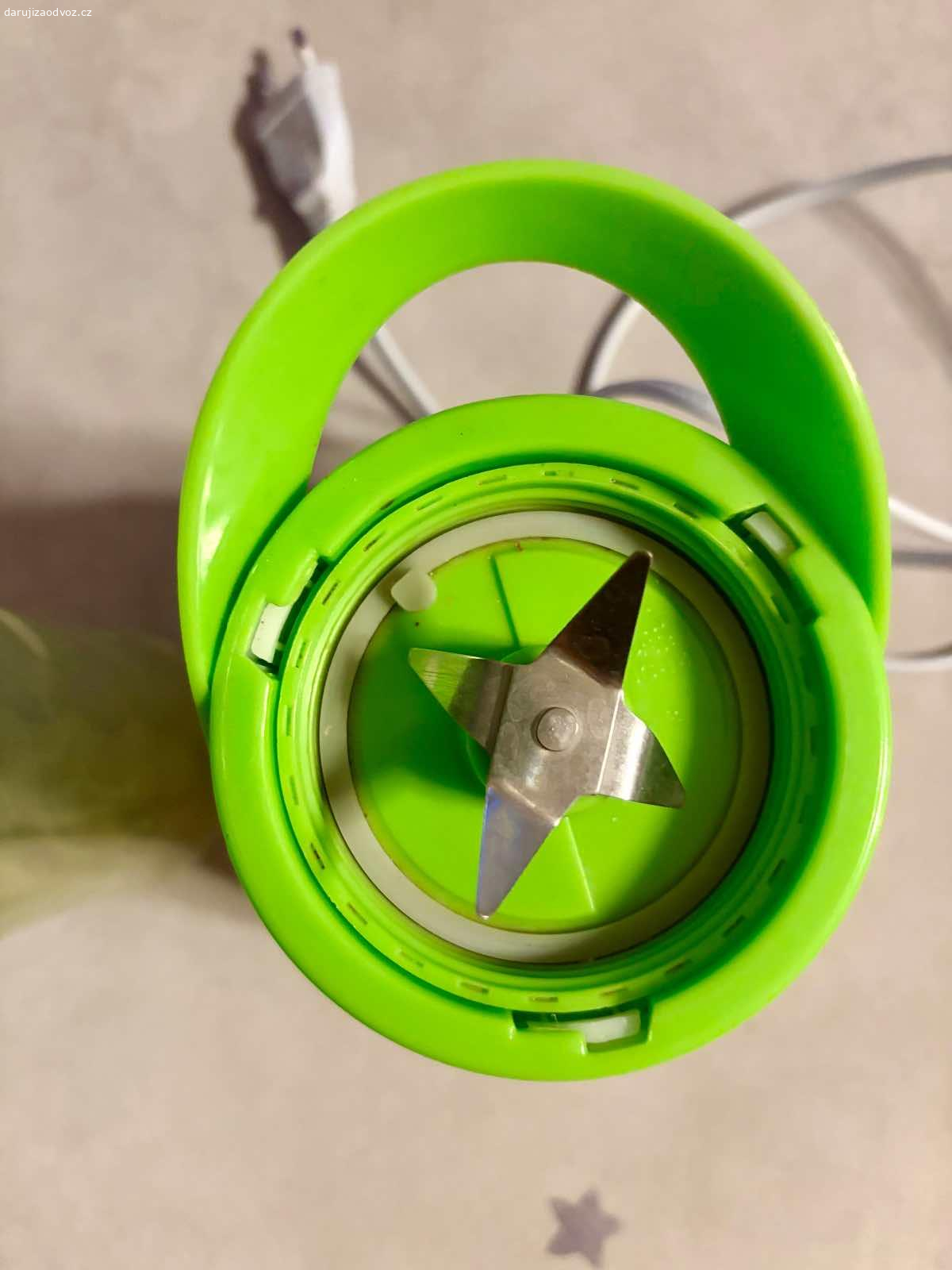 Smoothiovač - mixér na smoothie ECG. Plně funkční