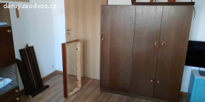 Stará obývací stěna, skříně