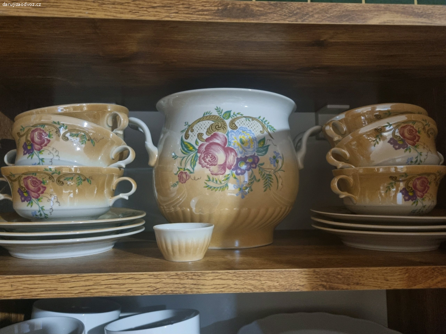 starožitný porcelán