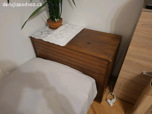 Starší nábytek na chalupu