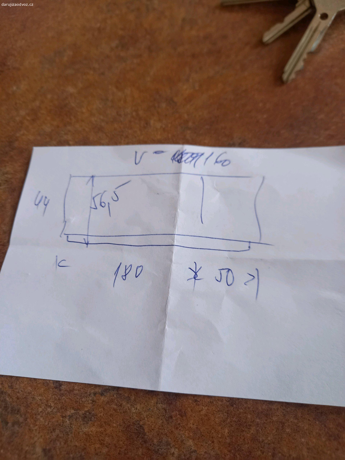 Starý sekretář 50.léta + skříň. Starý sekretář 50.léta + skříň, velmi dobrý stav.
Cena: Zdarma + vlastní odvoz - České Budějovice.
Rozměry sekretáře viz.foto. Skříň:výška 160cm, šířka 120cm, hloubka 59cm.