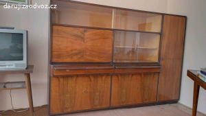 Starý sekretář 50.léta + skříň