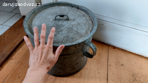 Starý zavařovací hrnec Rex