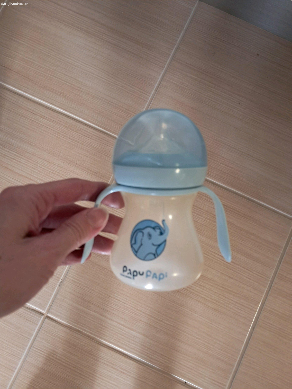 Sterilizator a 2 kojenecke lahvicky. Za odvoz daruji parni sterilizator do mikrovlnne trouby, na kojenecke lahve, dudliky atd. K tomu take dve kojenecke lahvicky.
Ocenime treba domaci marmeladu, ale neni podminkou :)