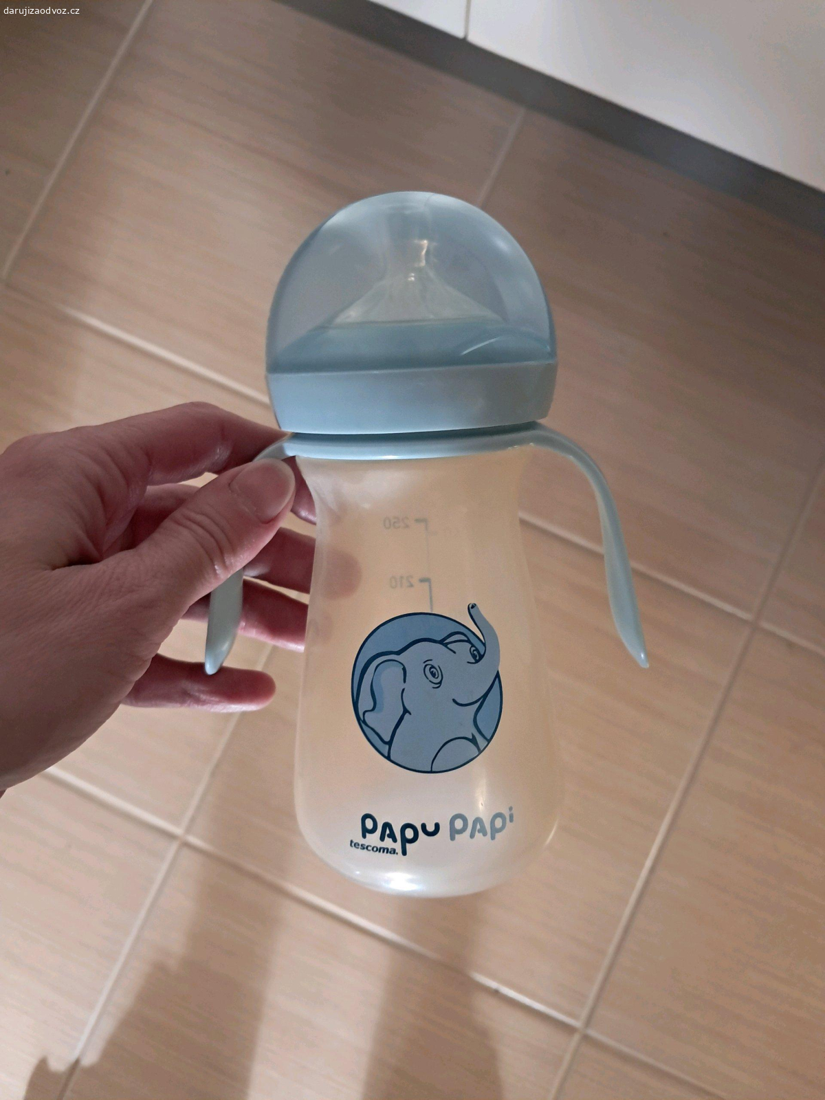 Sterilizator a 2 kojenecke lahvicky. Za odvoz daruji parni sterilizator do mikrovlnne trouby, na kojenecke lahve, dudliky atd. K tomu take dve kojenecke lahvicky.
Ocenime treba domaci marmeladu, ale neni podminkou :)