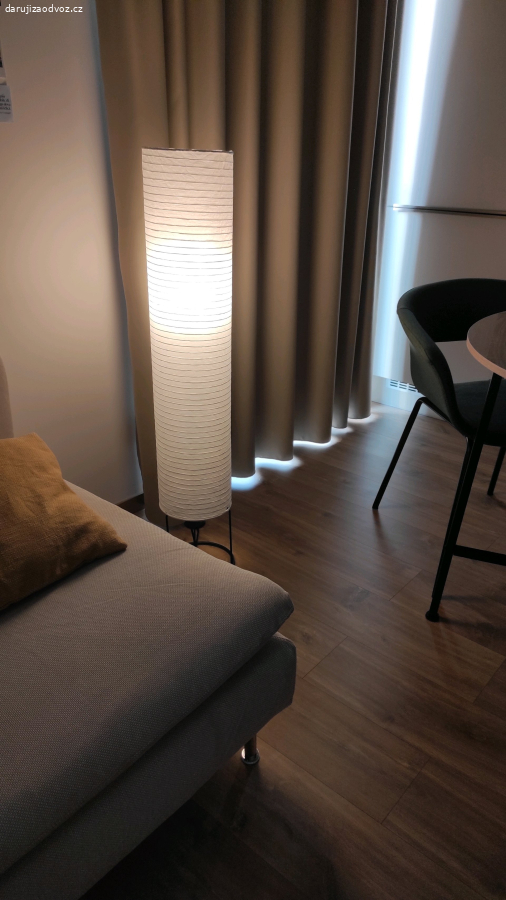 Stojací lampa STRANDAD IKEA