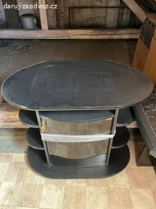 Stolek pod TV