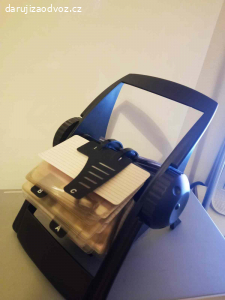 Stolní otáčecí abecední vizitkář