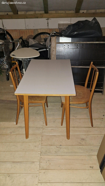 Stůl + 2 židle