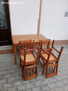stůl se židlemi