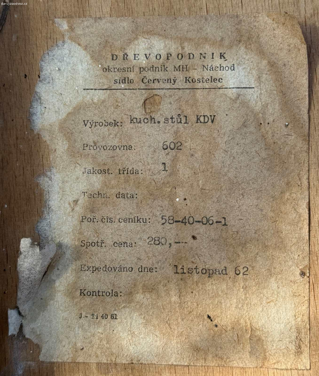 Stůl. 2 kusy viz foto, celodřevěný, 60. léta