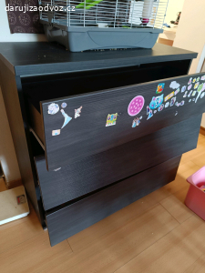 šuplíková komoda