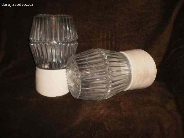 SVĚTLA (2ks). Nepoškozená, plně funkční.