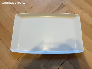 RETRO plastový tác - 38 x 24 cm