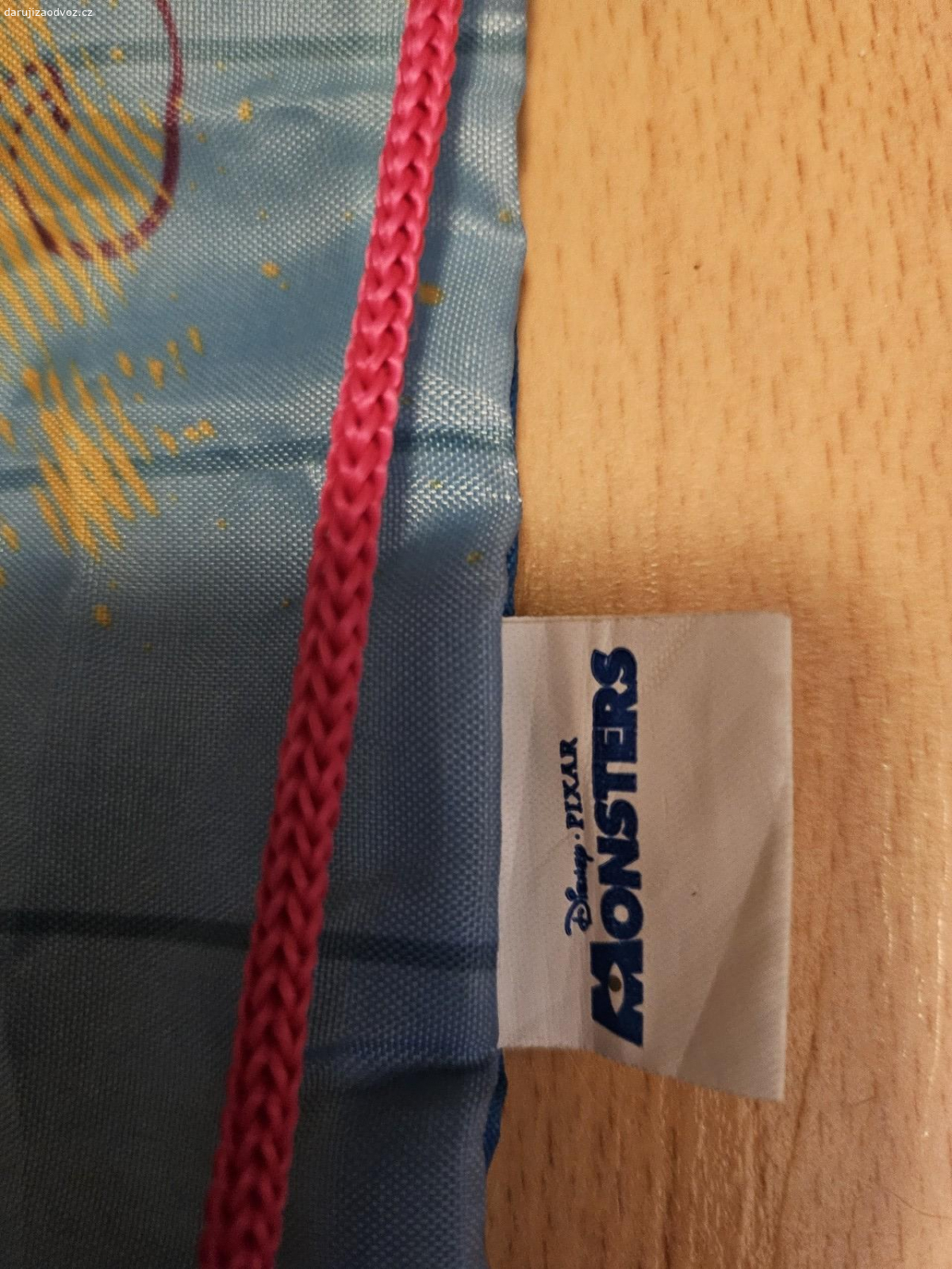 Taška na tělocvik Disney. Univerzita pro příšerky, zašívaná, místy uvolněné švy viz foto