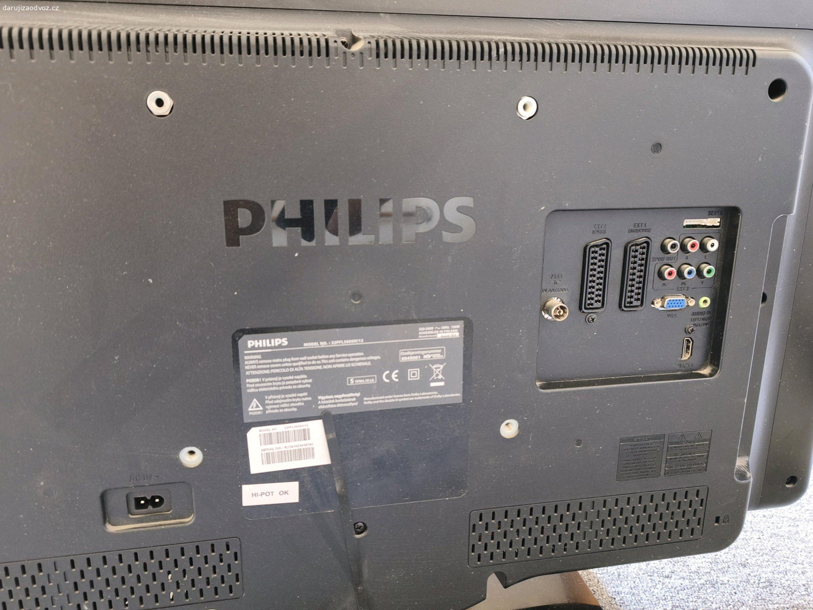 televize Philips - chybí kabel. daruji televizi Philips, nevím jestli je funkční, chybí napájecí kabel, ale měla by být v pořádku.