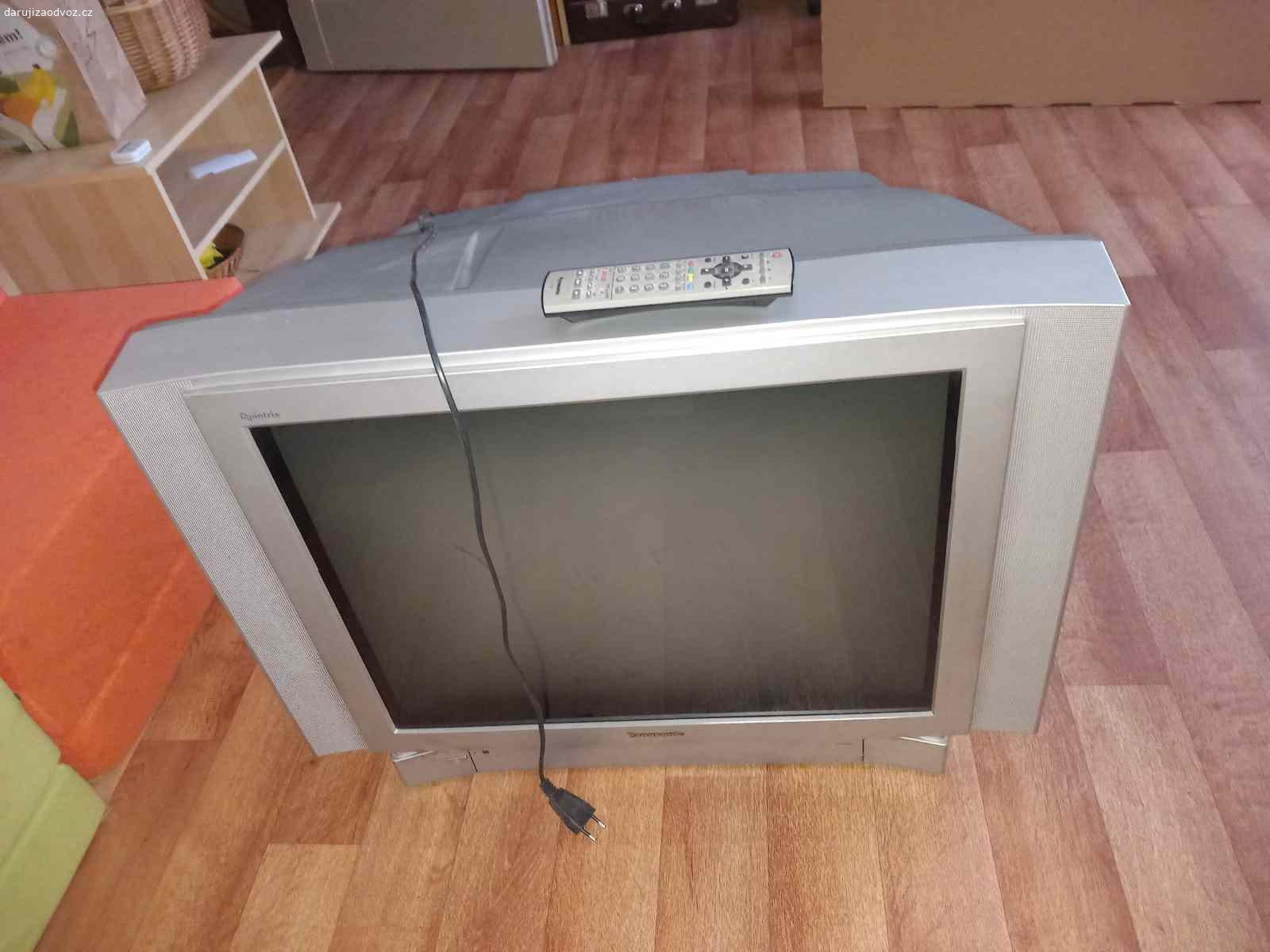 Televizor Panasonic. Daruji  klasický televizor Panasonic 72 cm, do poslední chvíle v provozu, bez poruchy 16 let
