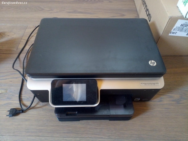 Tiskárny A4. Canon i865, hlásí chybu tiskové hlavy + plnitelné náplně. HP 6525 zanesená černá hlava + plnitelné náplně