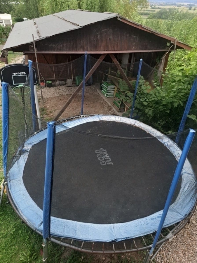 Trampolína