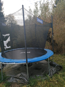 Trampolína