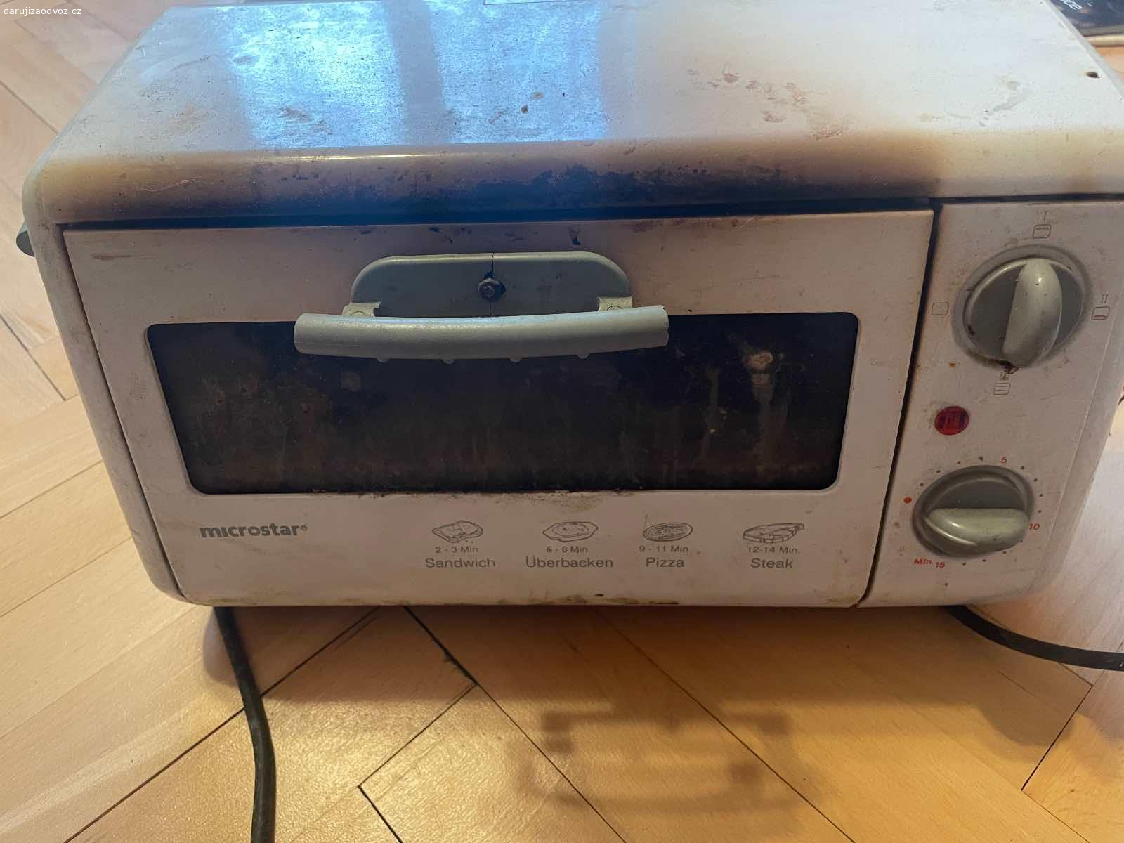 Mini trouba - nefunkční. Daruji mini troubu, je nefunkční (třeba si jí někdo opraví). K vyzvednutí po předchozí domluvě v Praze nebo středočeský kraj - Beroun, Nižbor, Zbečno. Daruji další věci za ODVOZ viz. inzeráty!